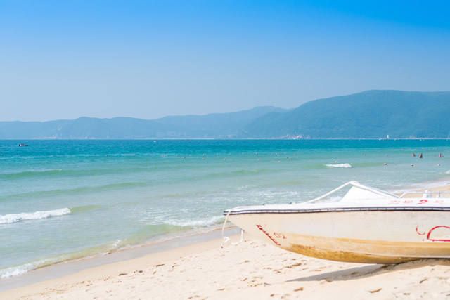 三亚夏季旅游景点排行榜前十名 三亚十大夏季避暑旅游景点 三亚夏天适合避暑玩水的地方 第1张