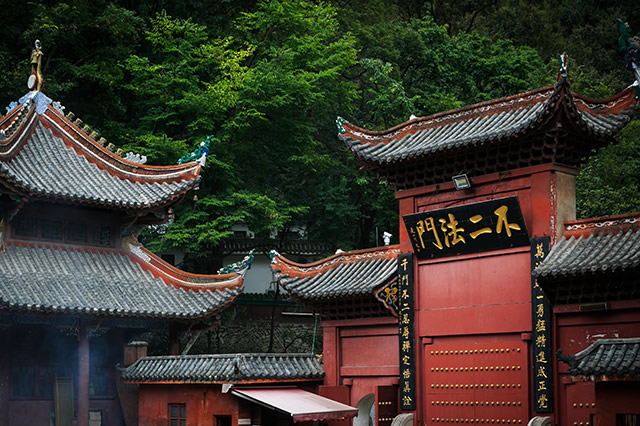 贵阳夏季旅游景点排行榜前十名 贵阳十大夏季避暑旅游景点 贵阳夏季旅游去哪里好 第3张