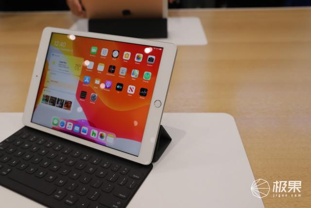 0.2寸ipad长宽是多少厘米（10.2和10.9英寸对比）"