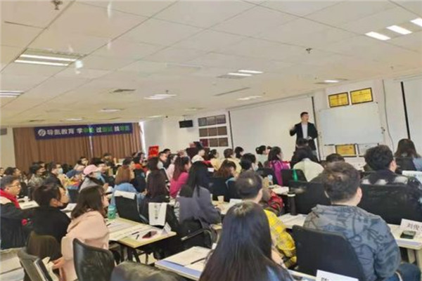 公务员考试教育培训品牌排名 公务员考试盟10大品牌排行榜 第17张