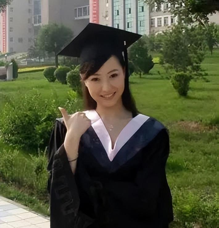 白冰个人资料简介（闪婚小三岁男模，离婚后独自带娃） 第31张