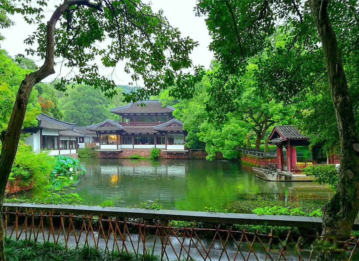 杭州西湖有哪些好玩的景点（浅谈杭州西湖十大著名景点） 第5张