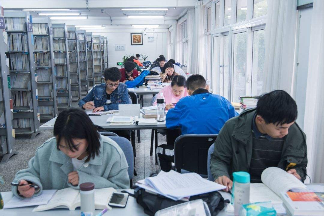 2022考研，有省份“弃考率”高达19%，考研到底有多难？ 第3张