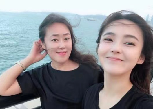 张佳宁的个人资料简介（努力拍戏只为给家人更好的生活） 第23张