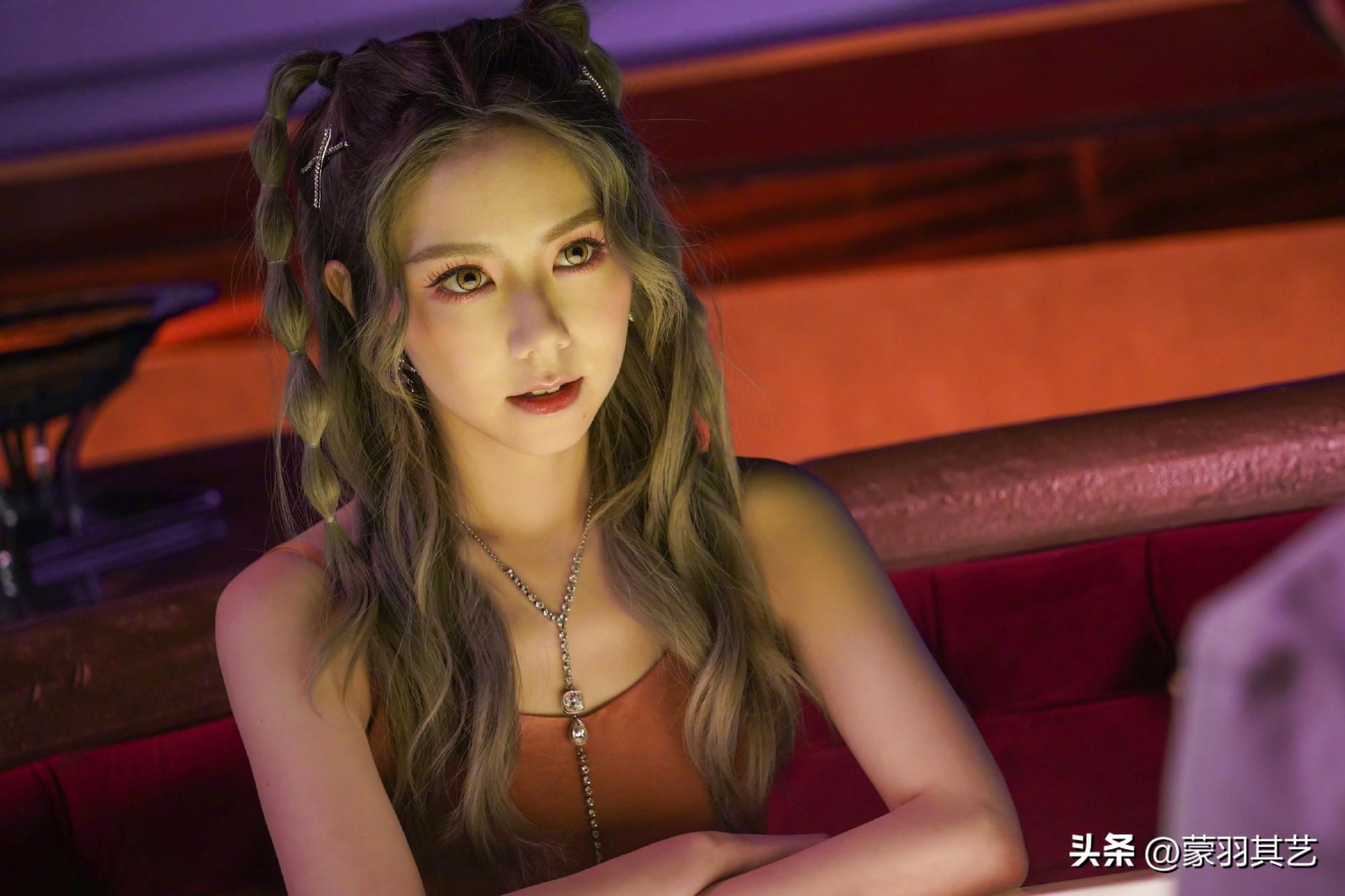 邓紫棋为什么改名歌莉娅（揭秘邓紫棋为何要更改艺名） 第13张