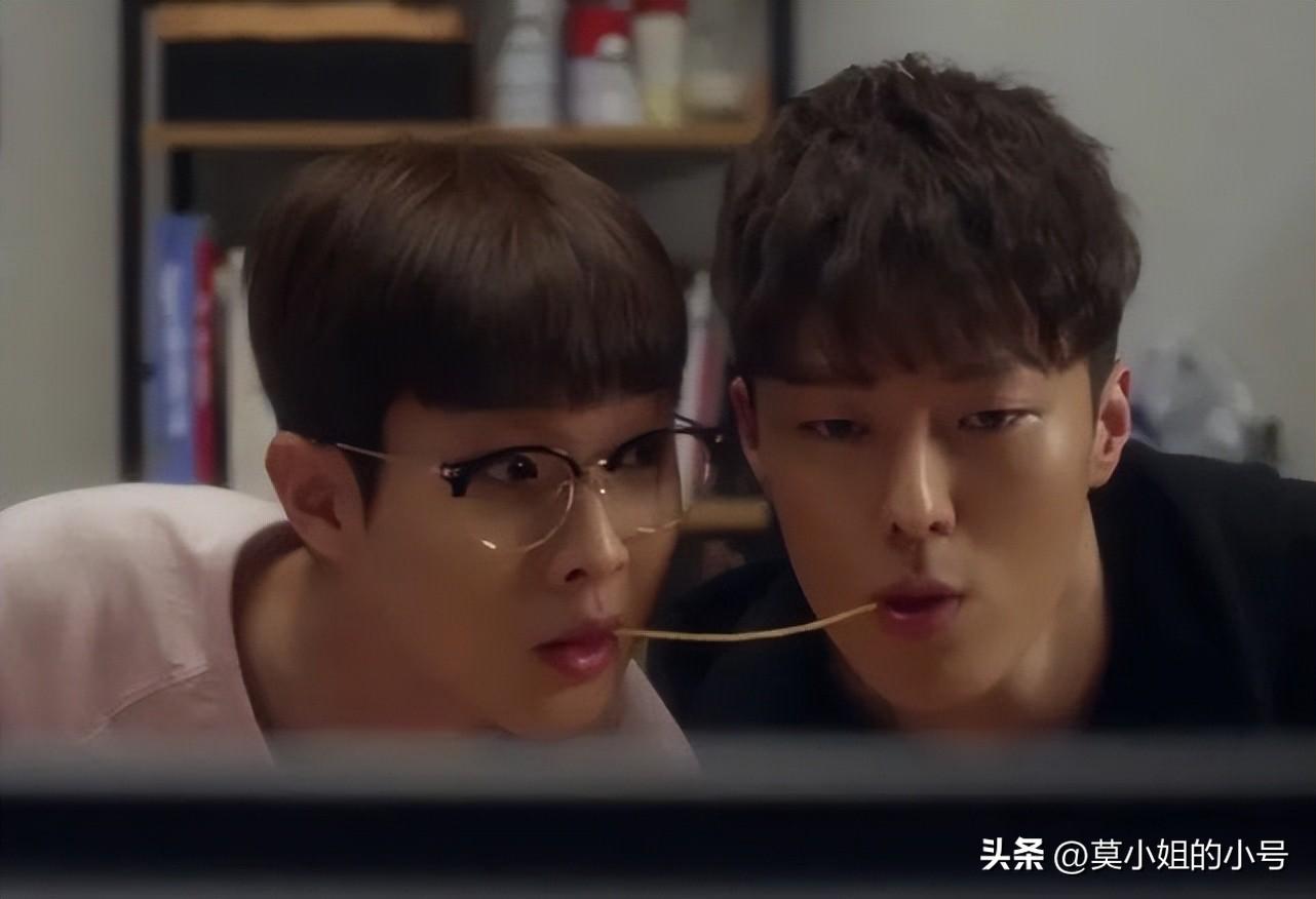 韩国有哪些好看的搞笑电影（盘点评分最高的10部韩国喜剧） 第15张