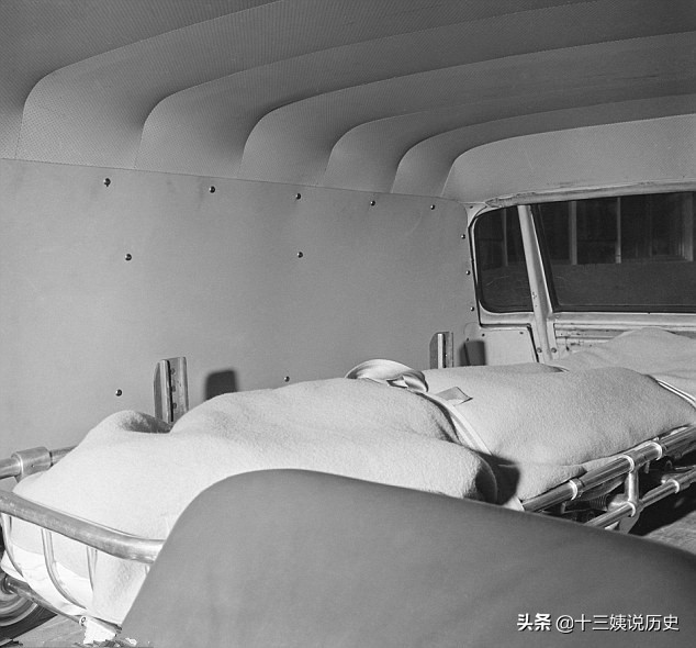 玛丽莲·梦露死亡现场：门窗全部反锁，遗体姿势怪异，图9是遗容 第17张
