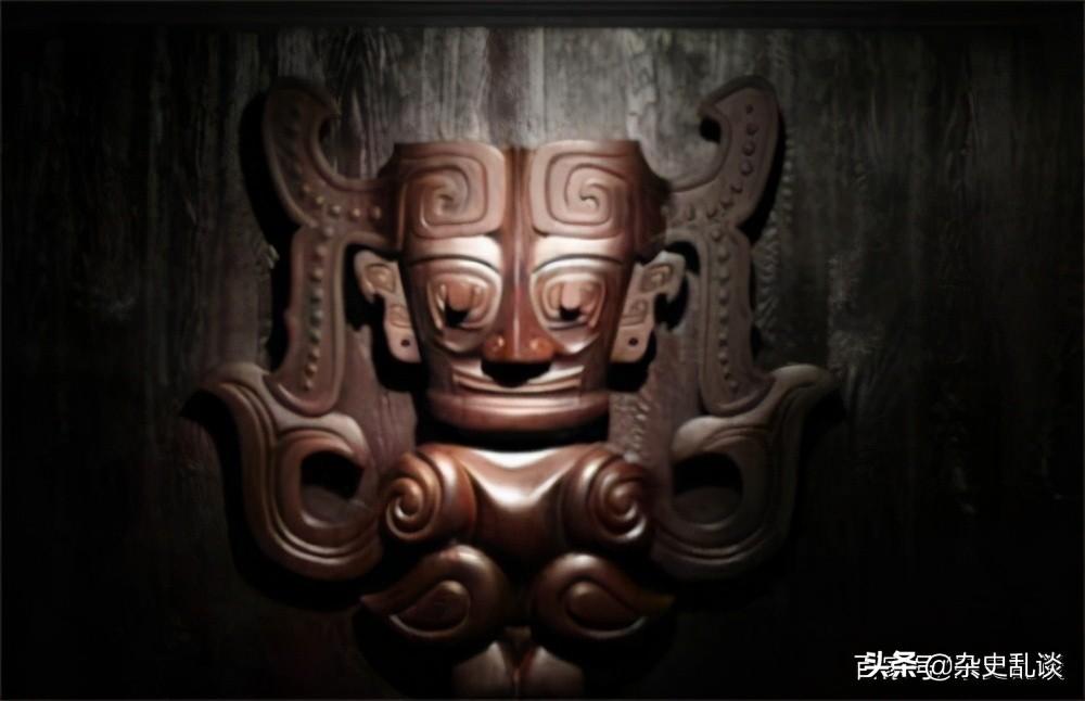 三星堆令人恐怖的七张照片（浅谈三星堆出土的诡异物件） 第7张