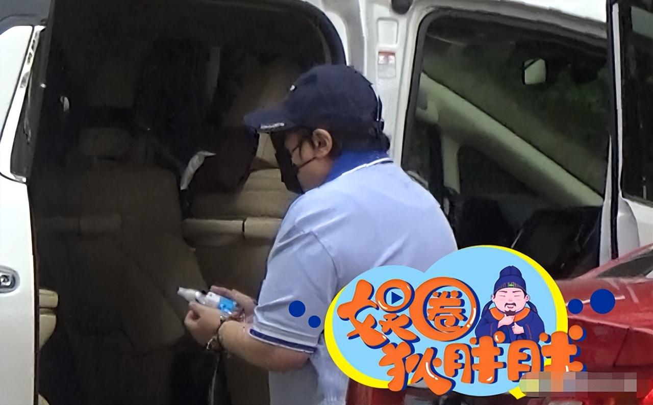 韩红身体怎么了最新消息（低调现身超市，身材魁梧赘肉明显） 第19张