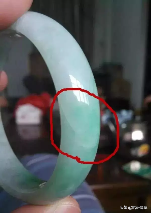 翡翠有纹还值得买吗（翡翠纹和裂有什么区别） 第5张