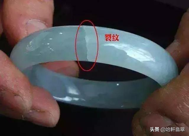 翡翠有纹还值得买吗（翡翠纹和裂有什么区别） 第15张