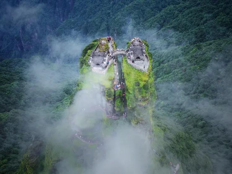 铜仁最值得去的3个地方（铜仁15个著名旅游景点） 第1张