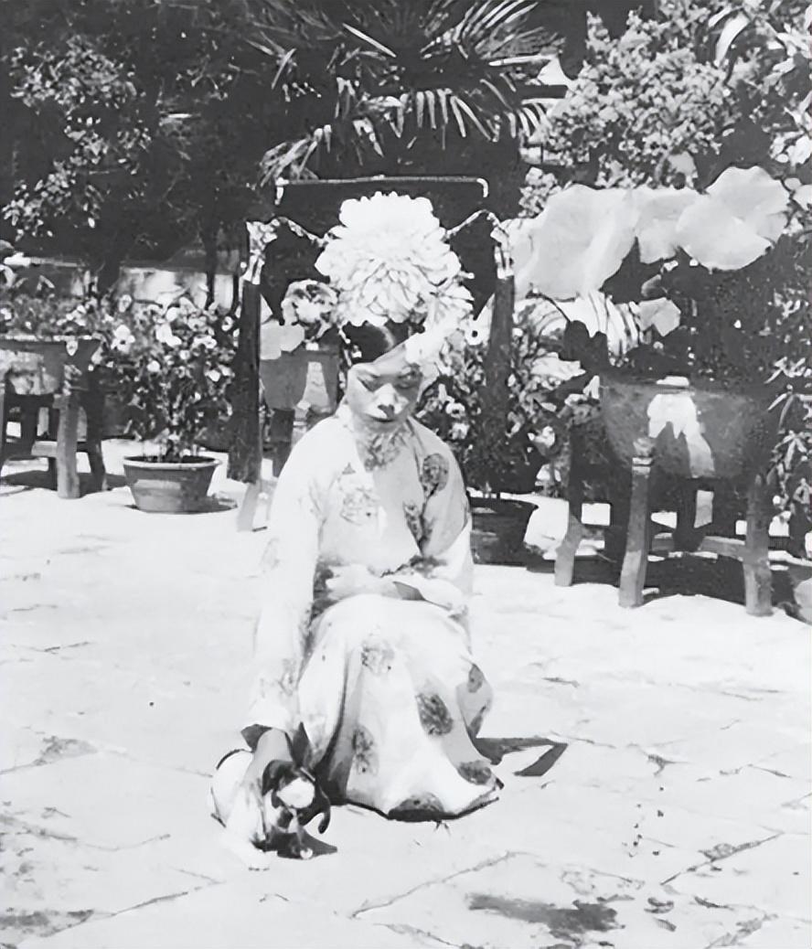 文秀和溥仪离婚后去了哪里（揭秘末代皇妃文绣离婚后生活） 第9张