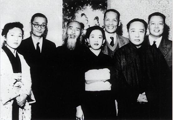 文秀和溥仪离婚后去了哪里（揭秘末代皇妃文绣离婚后生活） 第19张
