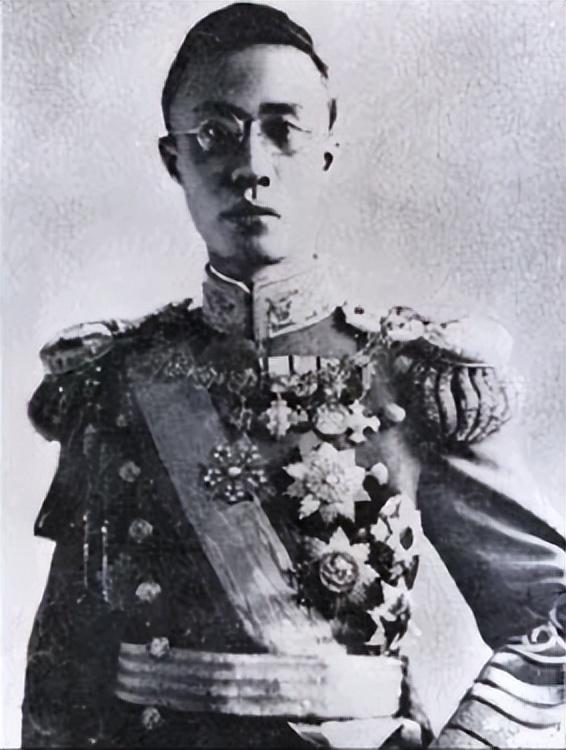 文秀和溥仪离婚后去了哪里（揭秘末代皇妃文绣离婚后生活） 第21张