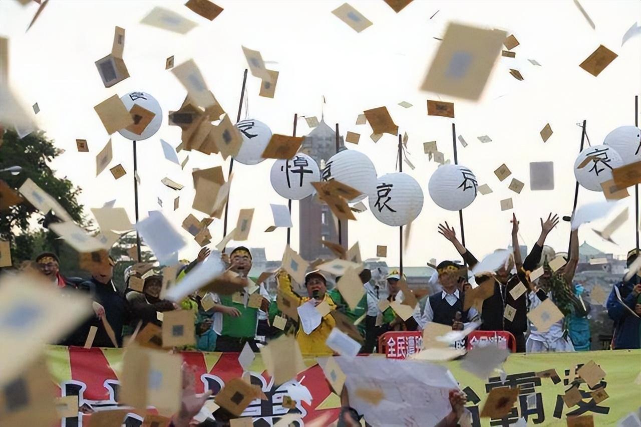 中国农村白事祭奠仪式（丧礼上开光仪式的背后含义） 第7张