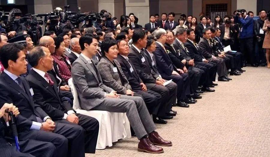 韩国四大国宝级男演员（韩国演技最好的男演员排名） 第19张