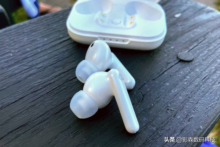 爱班London评测：同为北欧品牌，为何跟B&O差距那么大呢 第5张
