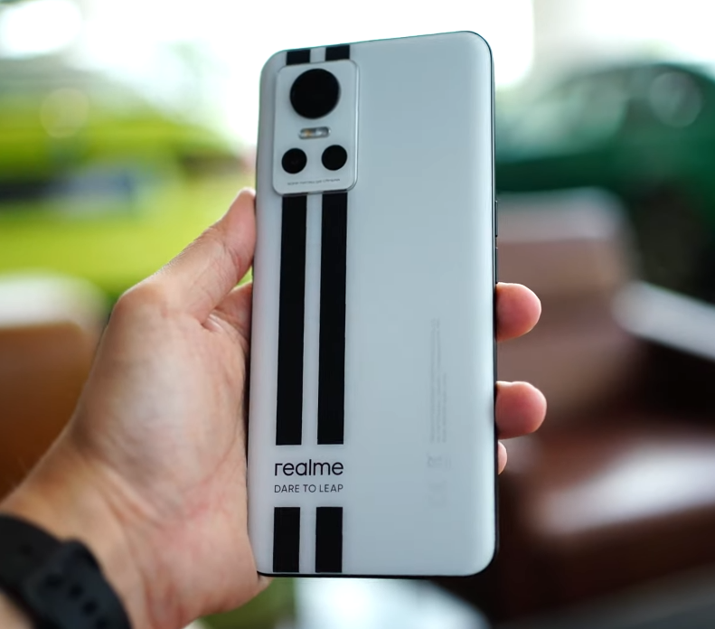 realmegtneo3值得买吗（realmeGTNeo3天玑8100+80W闪充，超赞） 第7张