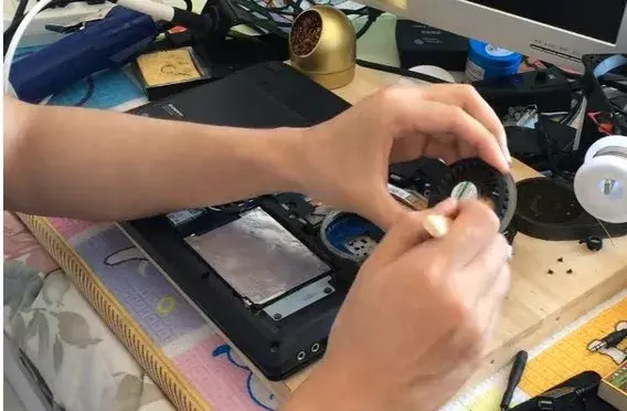 笔记本电脑清灰教程，从来不清理的电脑，惨不忍睹 第5张