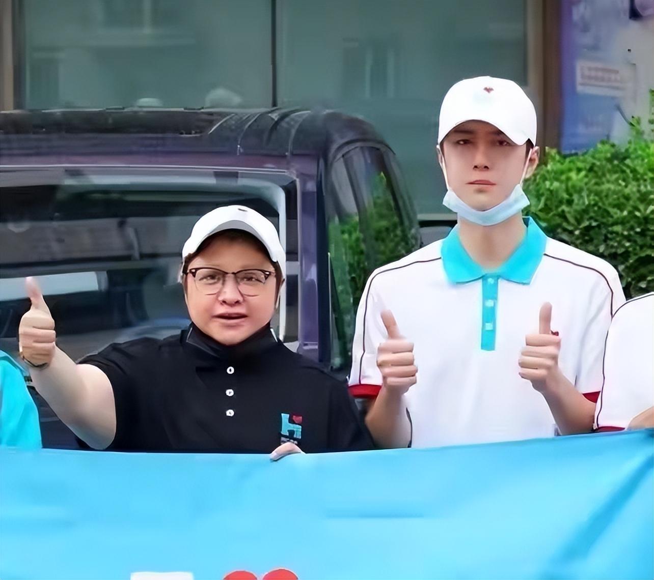 韩红身体怎么了最新消息（低调现身超市，身材魁梧赘肉明显） 第27张