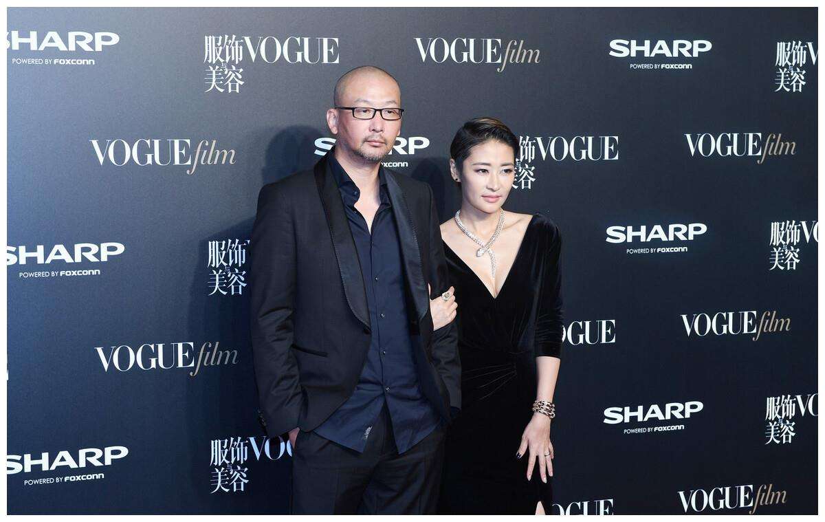 管虎个人资料简介（妻子梁静：哪怕没有婚礼的婚姻也幸福） 第1张