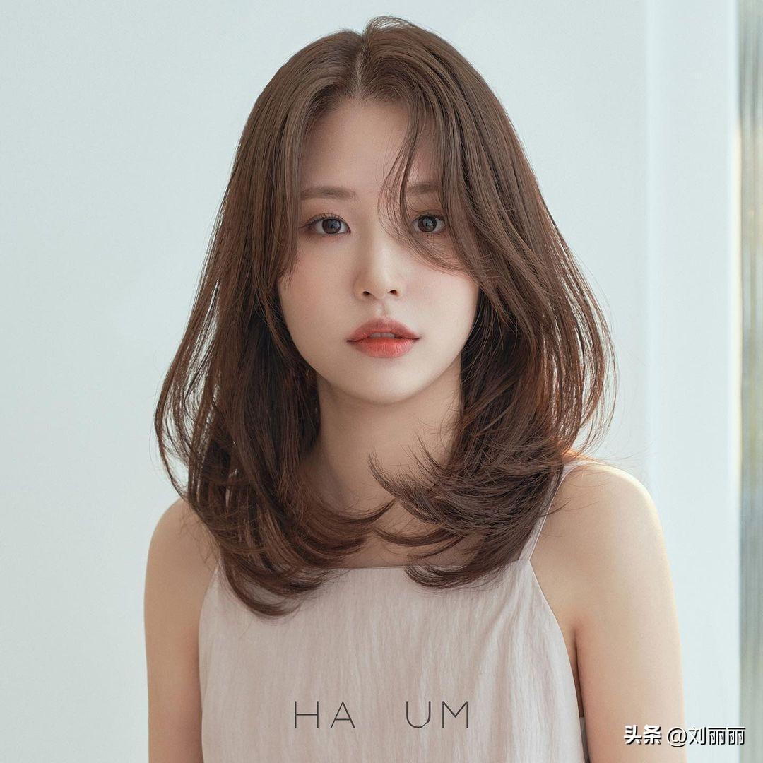 短发发型女2023最新款图片大全（女生热门精致的短发推荐） 第15张