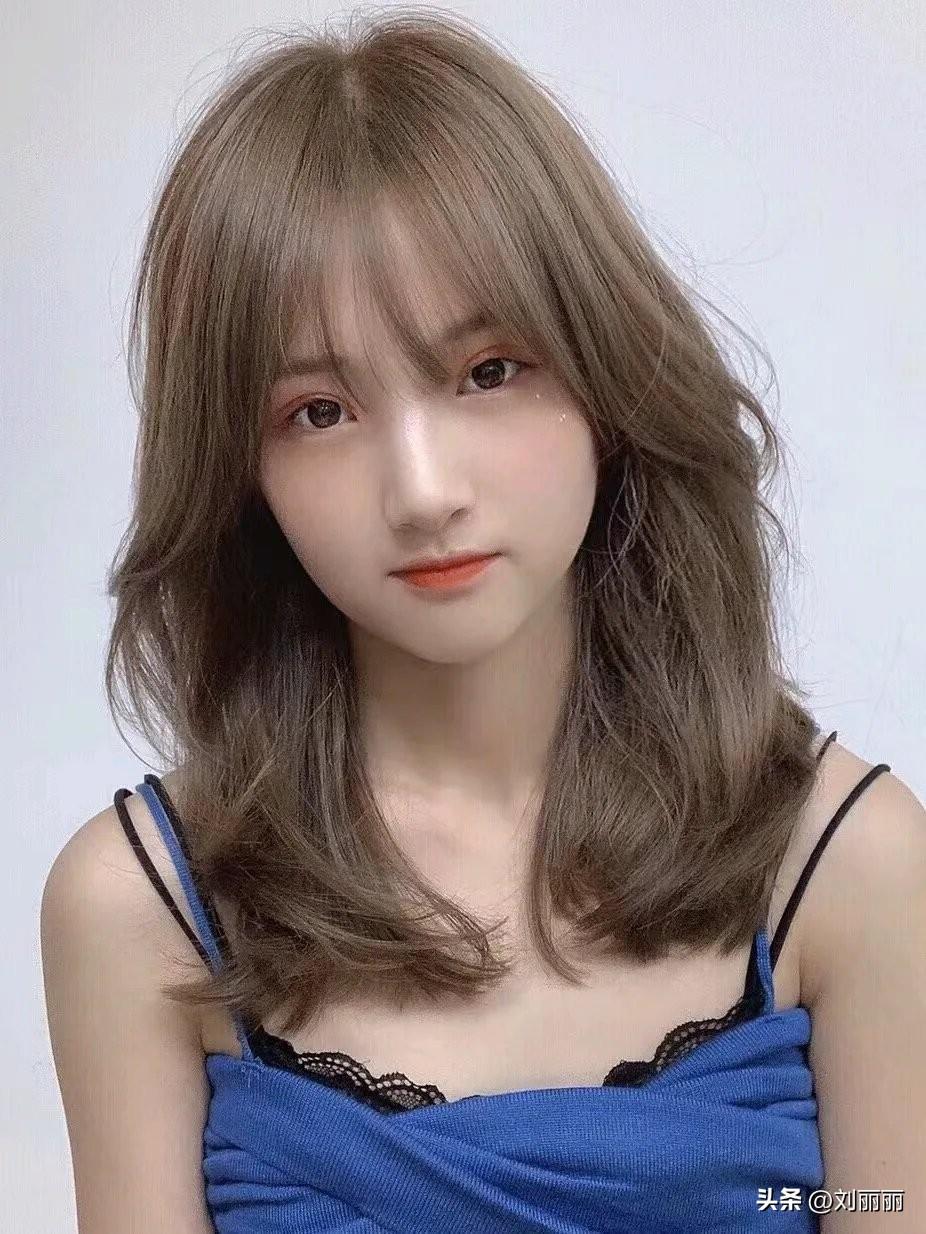 短发发型女2023最新款图片大全（女生热门精致的短发推荐） 第19张