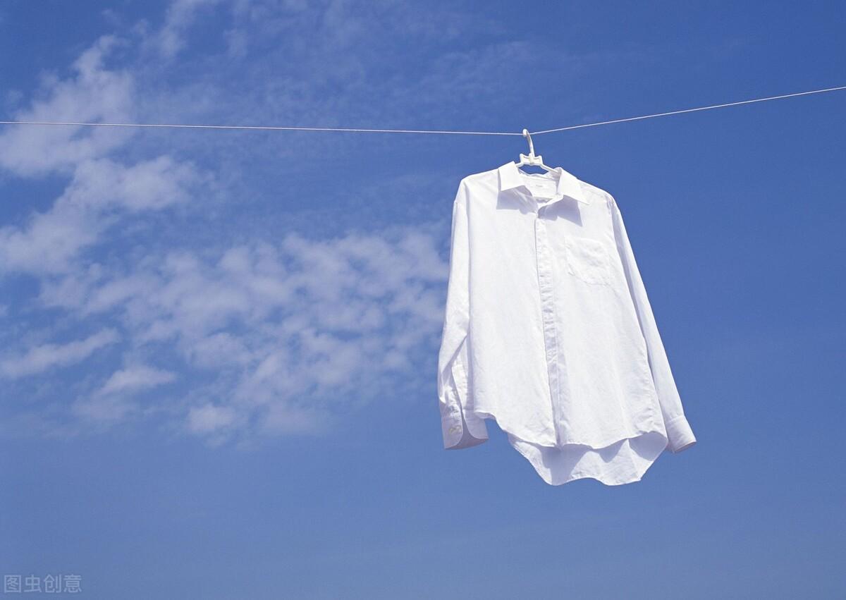 白衣服变黄怎么样才能洗白？6个洗白小技巧送给你 第3张