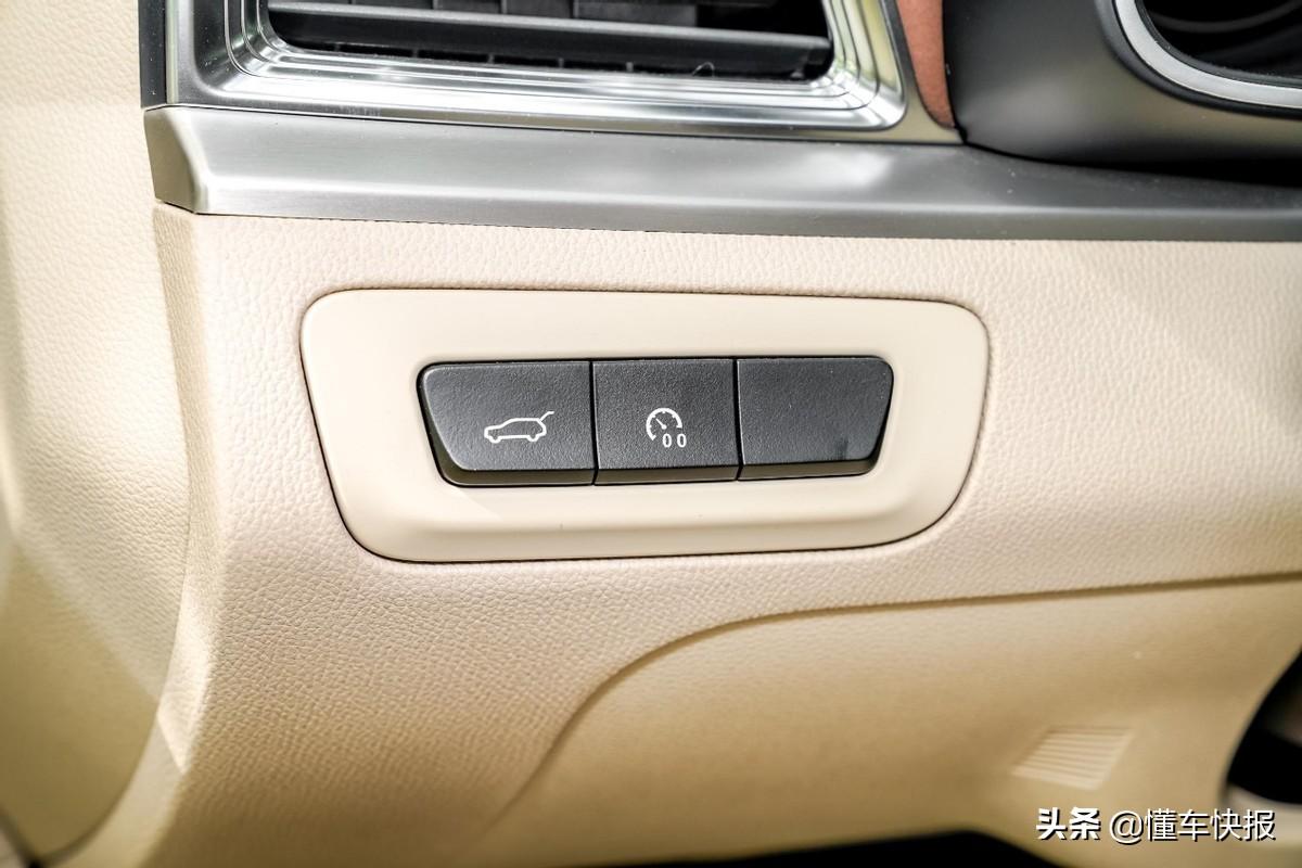 红旗HS7新款2022款价格SUV（红旗HS7的售价介绍及购买建议） 第15张