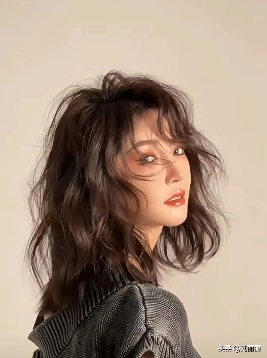 短发发型女2023最新款图片大全（女生热门精致的短发推荐） 第7张
