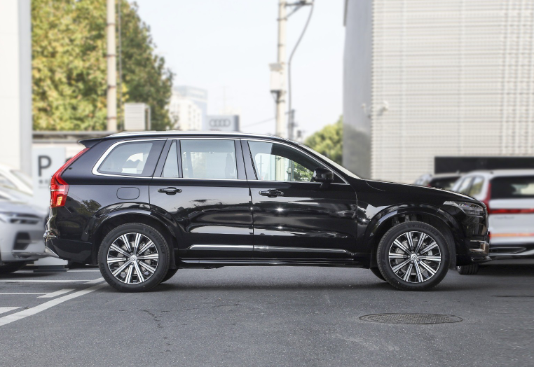 XC90报价多少（2023款沃尔沃XC90售价63万起） 第7张