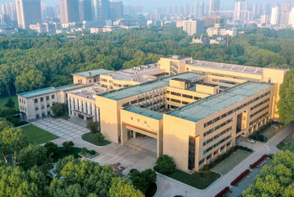 临床医学八大名校排行榜：湘雅医学院上榜，北大医学部夺冠 第9张