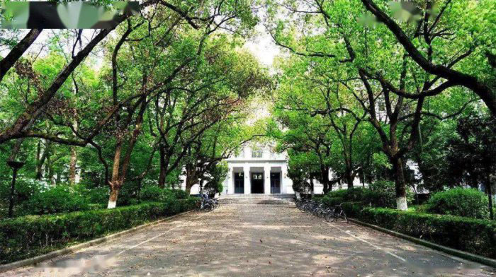 中国最难考的十所大学排名：清华北大占据前两名 第17张