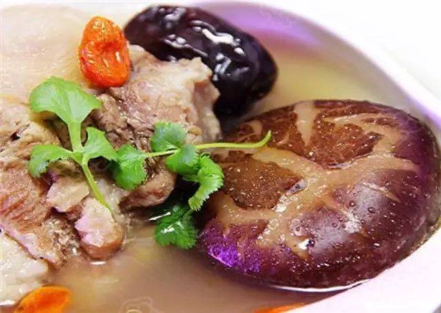 东北最有名的8道特色菜：小鸡炖蘑菇占据榜首 第9张