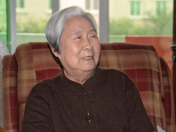 中国10大情感女作家：张爱玲和三毛全上榜 第5张