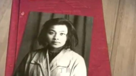 中国10大情感女作家：张爱玲和三毛全上榜 第15张