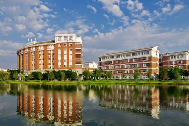 022全国排名前十的师范类大学，北京师范大学依旧稳居第一"