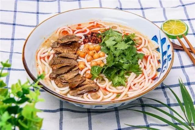 广西最出名的七道名菜：柠檬鸭居首，横县鱼生上榜！ 第11张