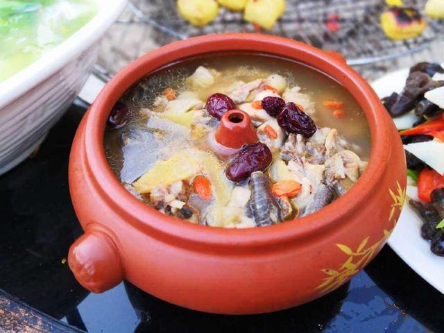 云南有什么特色菜？去云南必点的6道名菜 第3张
