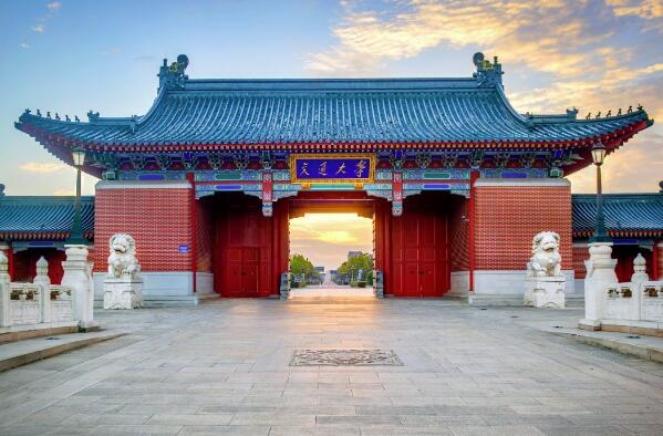 上海十大名牌大学，复旦大学名列榜首 第3张