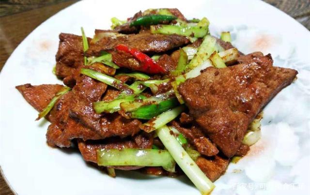 湖南5大怪菜：鸭血粑、擂辣椒皮蛋位居前两名 第5张