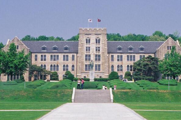 022韩国大学QS排名，首尔国立大学领跑"