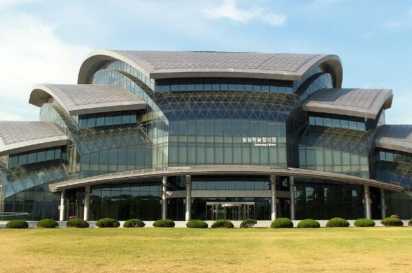 022韩国大学QS排名，首尔国立大学领跑"