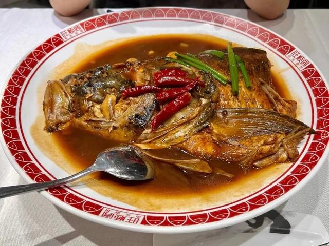 去北京必吃的8道美食，鱼头泡饼位列第一道 第1张