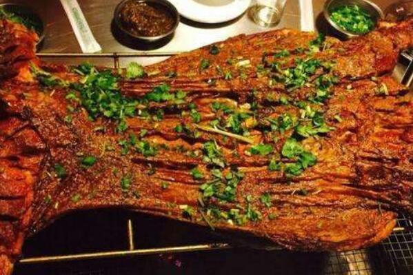 新疆经典的十大名菜，新疆大盘鸡名列榜首 第3张