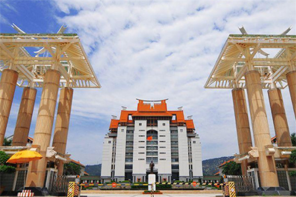福建十大名校大学排名：厦门大学高居第一名 第17张