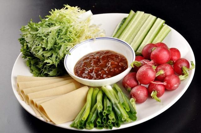 东北最出名的9道名菜：蘸酱菜上榜，杀猪菜占据榜首 第15张