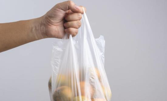 ​塑料袋的日常小妙用 巧用塑料袋让生活更加便捷卫生 第5张