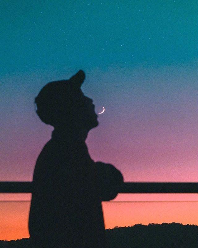 夜晚凄凉悲伤又唯美的句子（最适合晚上发圈的伤感说说） 第3张